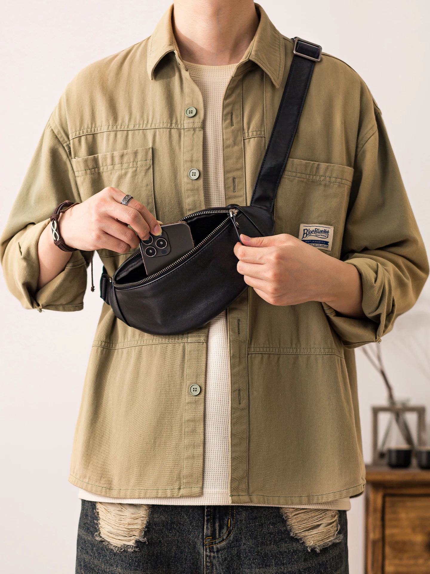 PNDME outdoor daily sports genuine leather men black small chest bag designer handmade real cow leather motorcycle crossbody bag