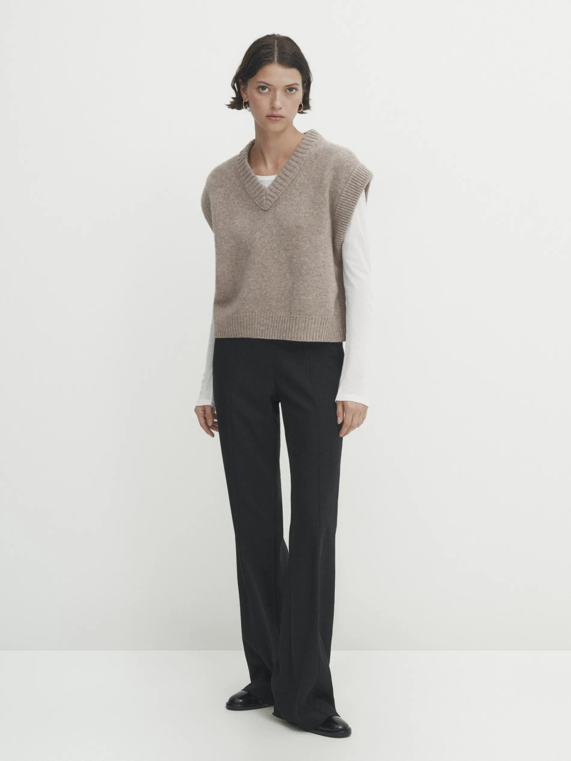 Ethereal MD 2023 autumn new style of Lazy yarn woven V-neck short-sleeved sweater vest