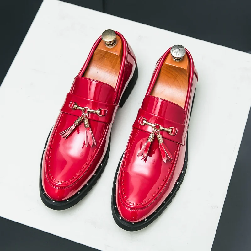 

Hot Sale Red Man Formal Shoes Fashion Tassels Designer Men's Wedding Shoes Comfortable Pointed Toe Dress Shoes Man Leather Shoes