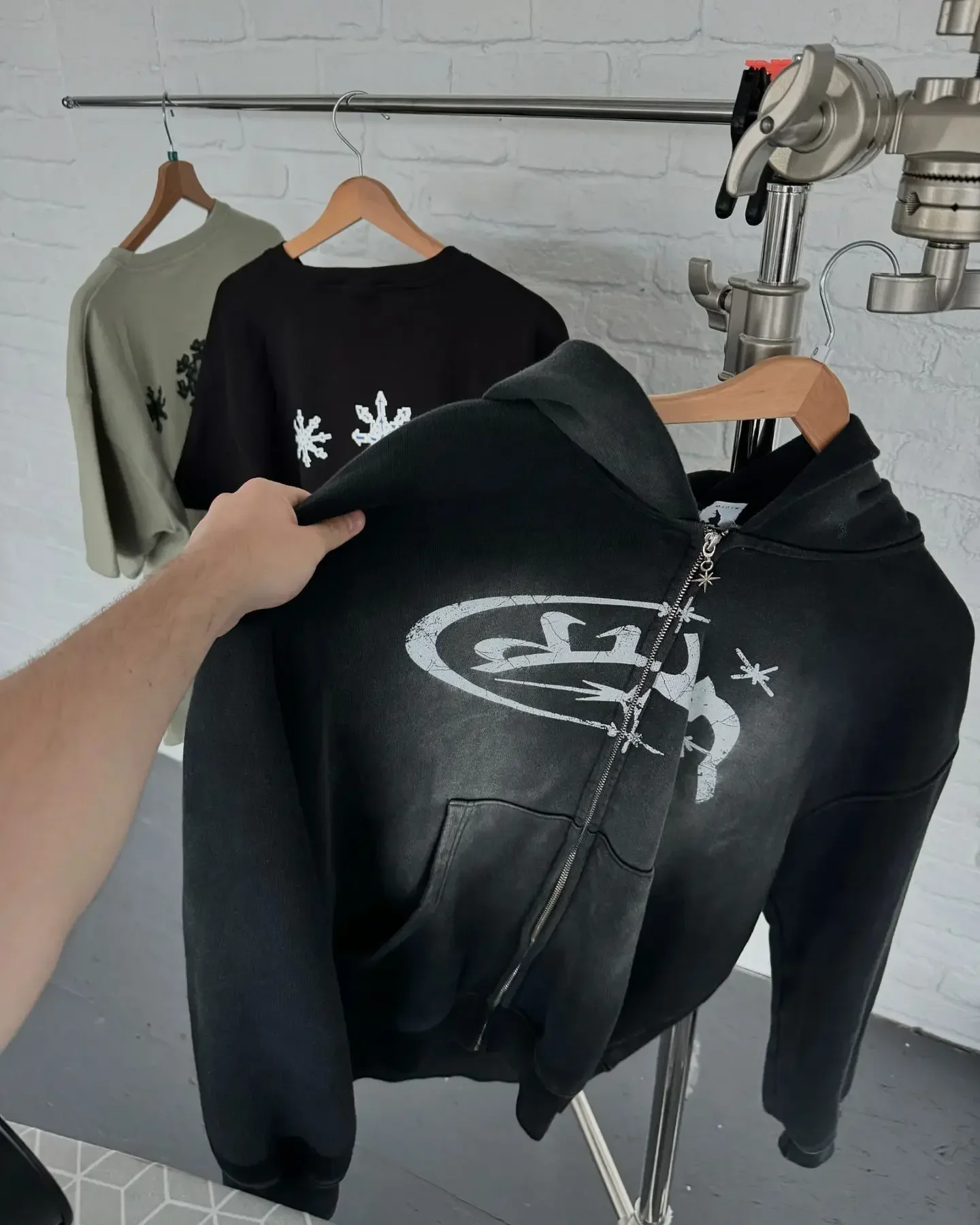 

Модная свободная куртка с капюшоном в стиле Харадзюку 2000-х годов в стиле хип-хоп с длинными рукавами, толстовка на молнии, уличная куртка в стиле ретро, толстовка для мужчин и женщин