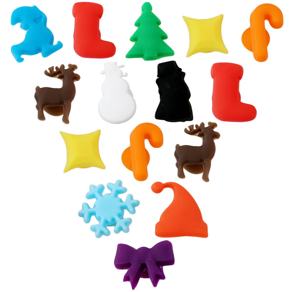 

36Pcs Wine Glass Identifier Christmas Theme Silicone Markers for Parties Reusable Cup Labels Eco-Friendly Heat Insulation Safe