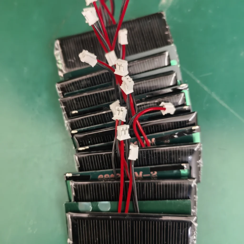 Mini Solar Energy Panel 5V 0.5W Epoxy Photovoltaic Module Component For DIY Electronics Compact Power Maintenance Kit