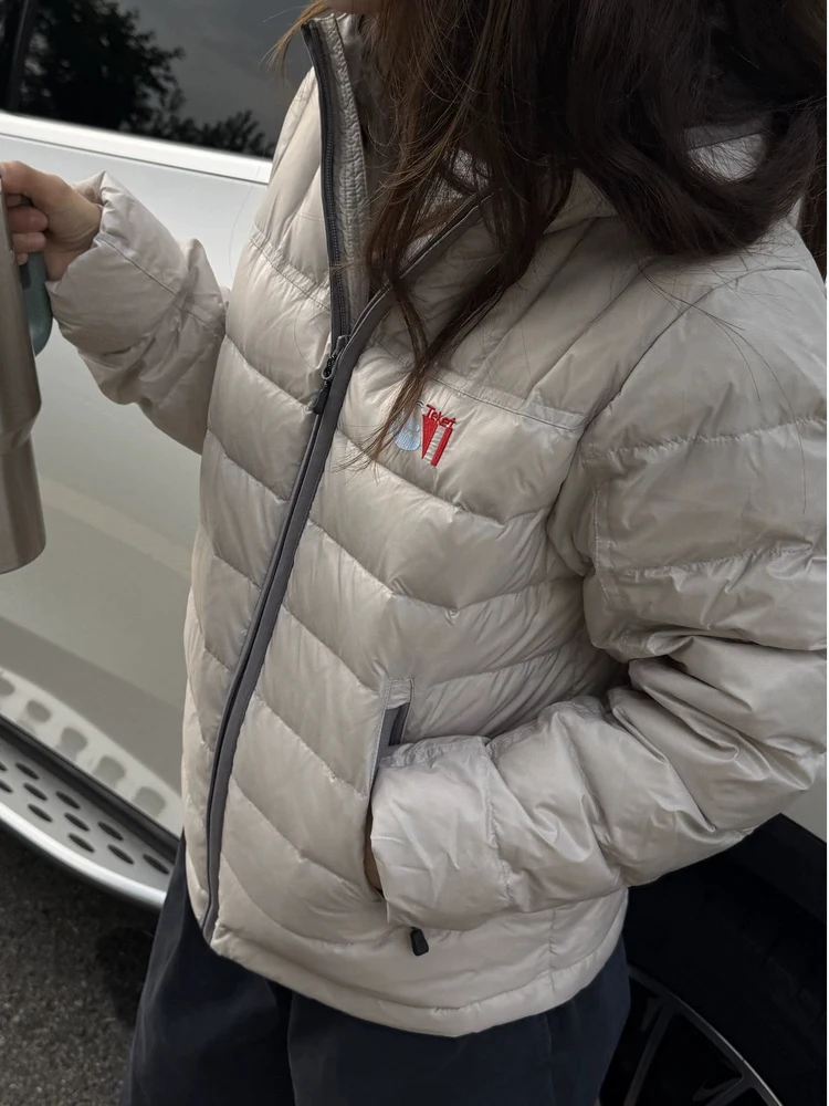 Jaet acolchado ligero para mujer, abrigo informal con capucha y cremallera, ropa de abrigo cálida, abrigo a prueba de viento de nailon con diseño Faion para primavera y otoño