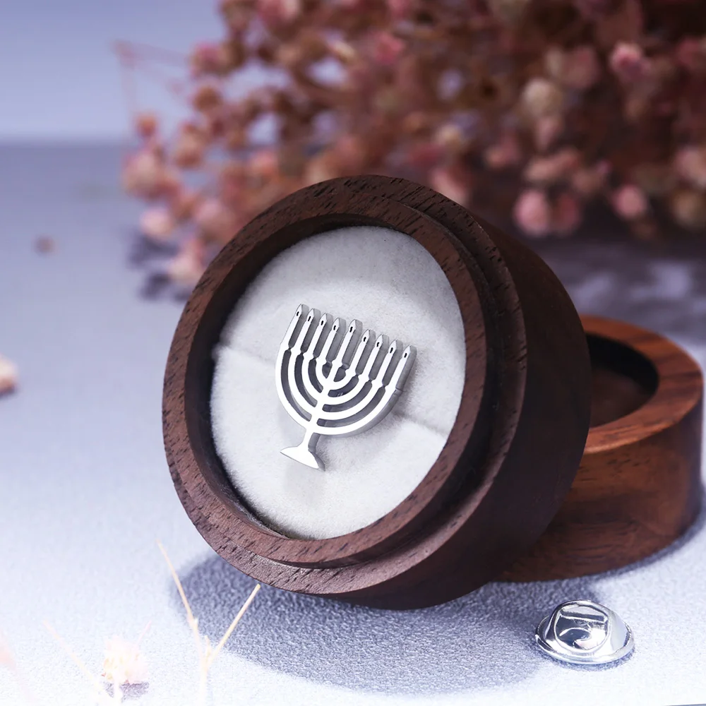 Tangula Vintage Jewish Menorah Brooches Stainless Steel Mens Judaism Symbol Badge Pin Accessories Groom Wedding Jewelry Gifts