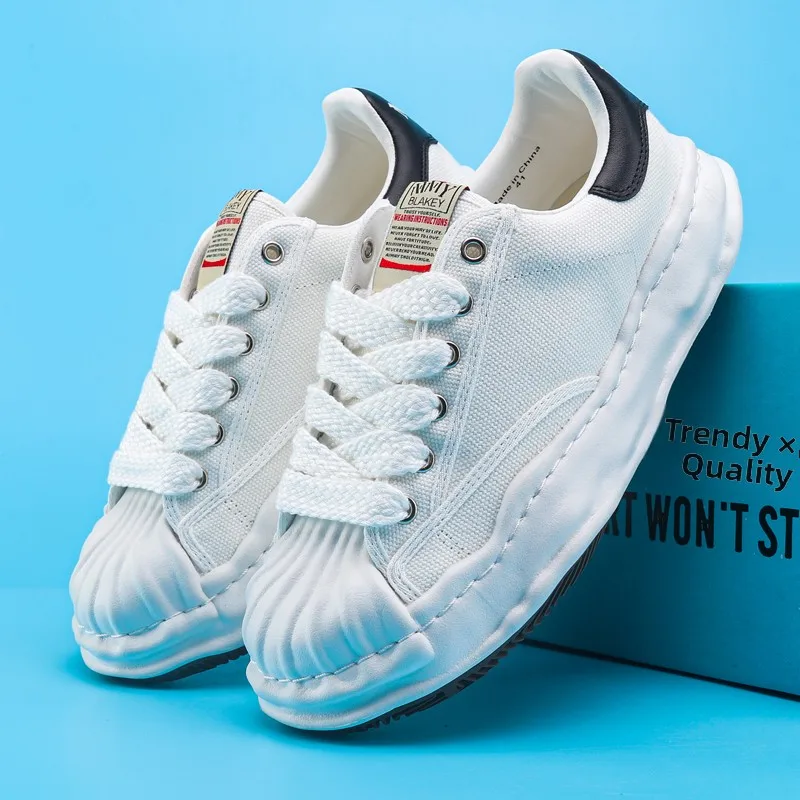 Rj-2 white canvas