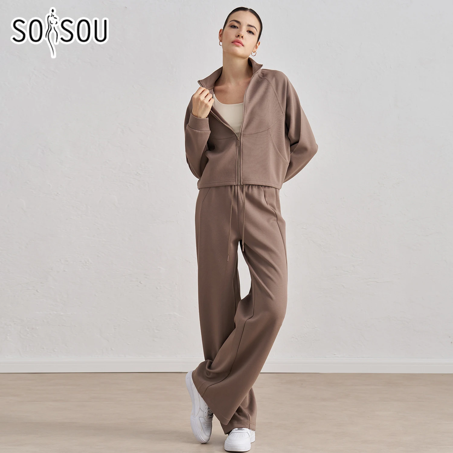 

SOISOU 2 PCS Sport Running Sets Zipper Pocket Jackets Gym Fitness Set Woman Straight Legs Trousers Women's Tracksuit 3 Colors