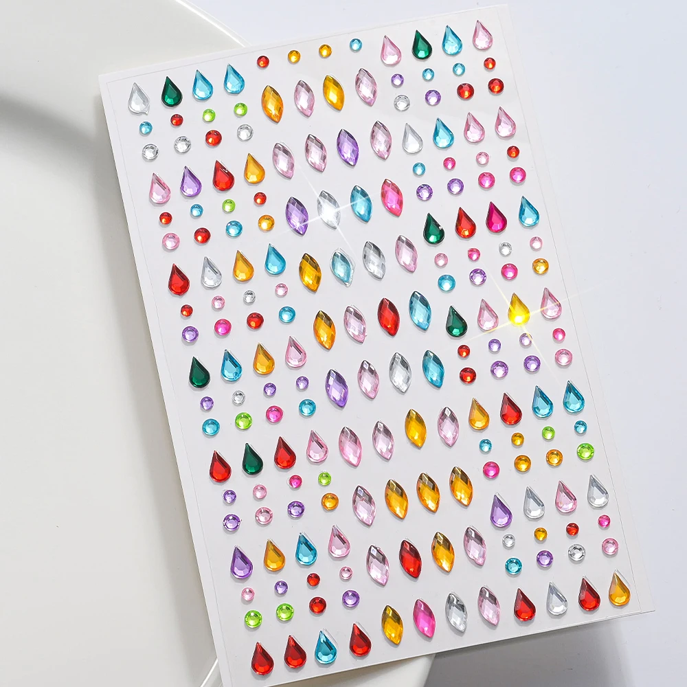 1 Stücke 3D Schillernde Liebe-Herz Gesicht Edelsteine Selbstklebende Aufkleber Sparkle Diamant Temporäre Tattoos für Kind Gril Auge Körper Make-Up