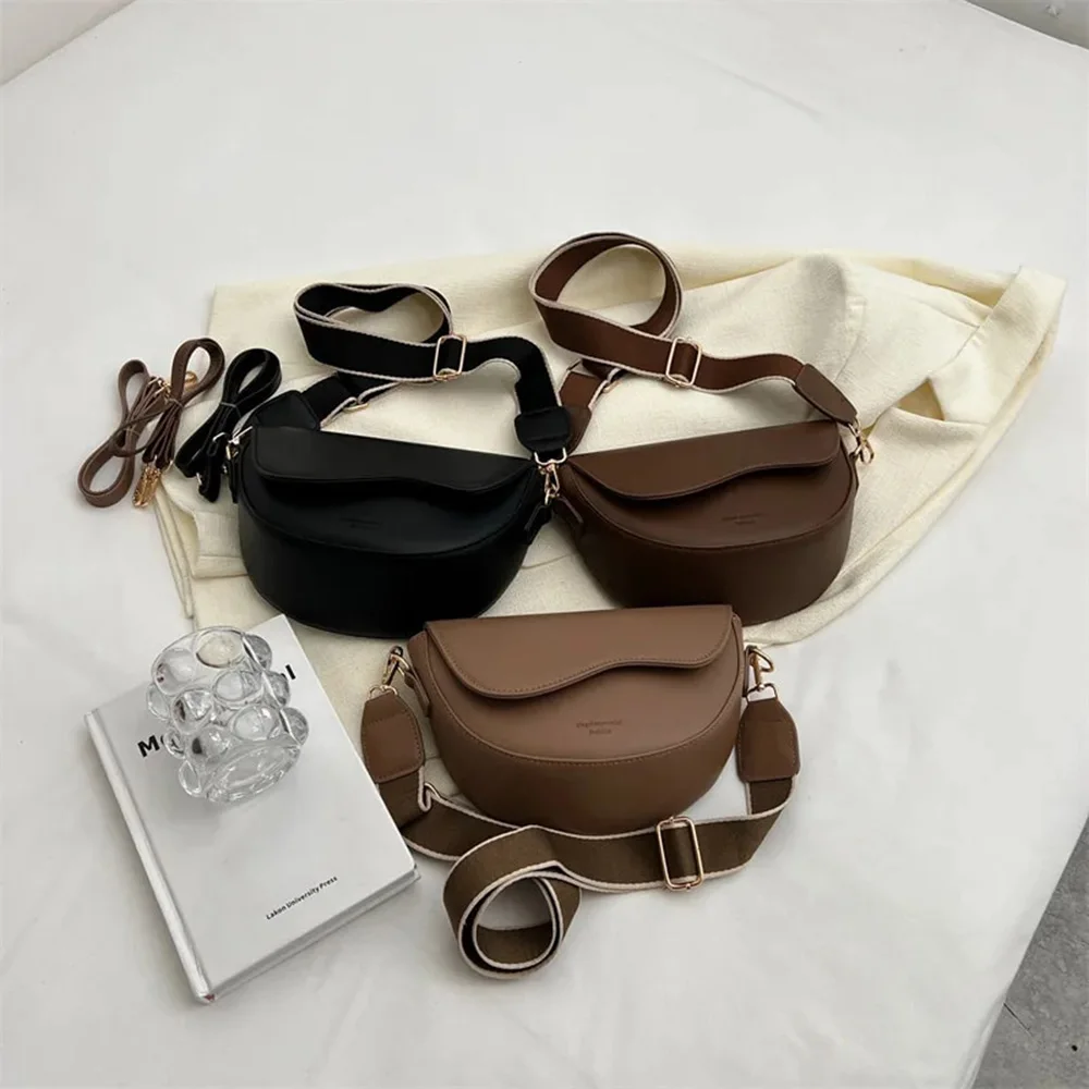 1Pcs Crossbody Bag Saddle Bag Ladies Portable Niche PU Underarm Bag Oblique Span Shoulder Bag Small Flap Purse And Handbags