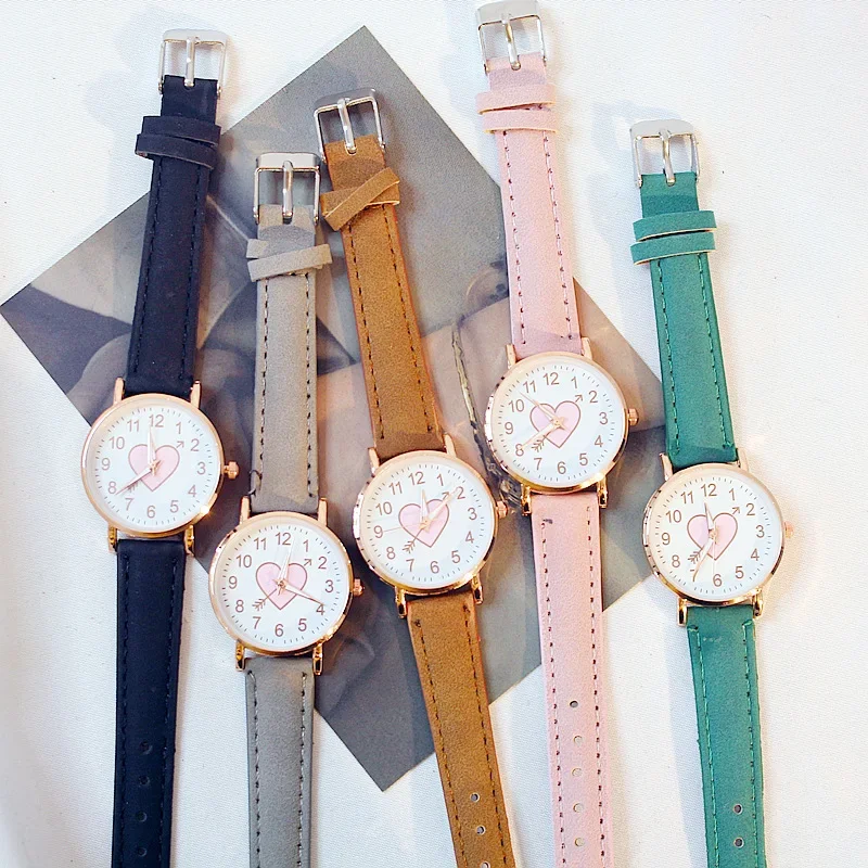 Cute Heart Pattern Dial Girls Quartz Wrist Watch Simple Leather Band Fashion Watch For Student Daily Gift