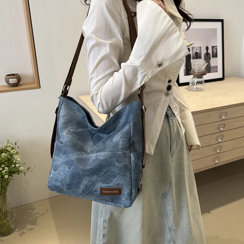 Vintage Solid Color PU Leather Women Fashion Shoulder Sling Bag High-Capacity Simple Wide Strap Bucket Crossbody Bag Commuting