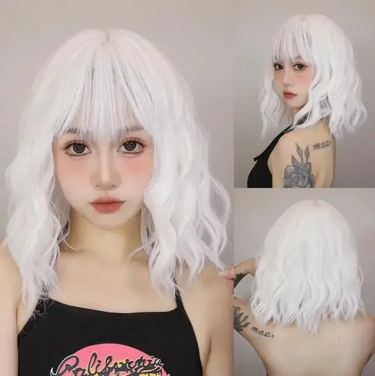 

Short Wavy Soft Wigs with Bangs Daily White Colorful Synthetic Hair for Women Natural Cosplay Party Wigs High Temperature Fiber