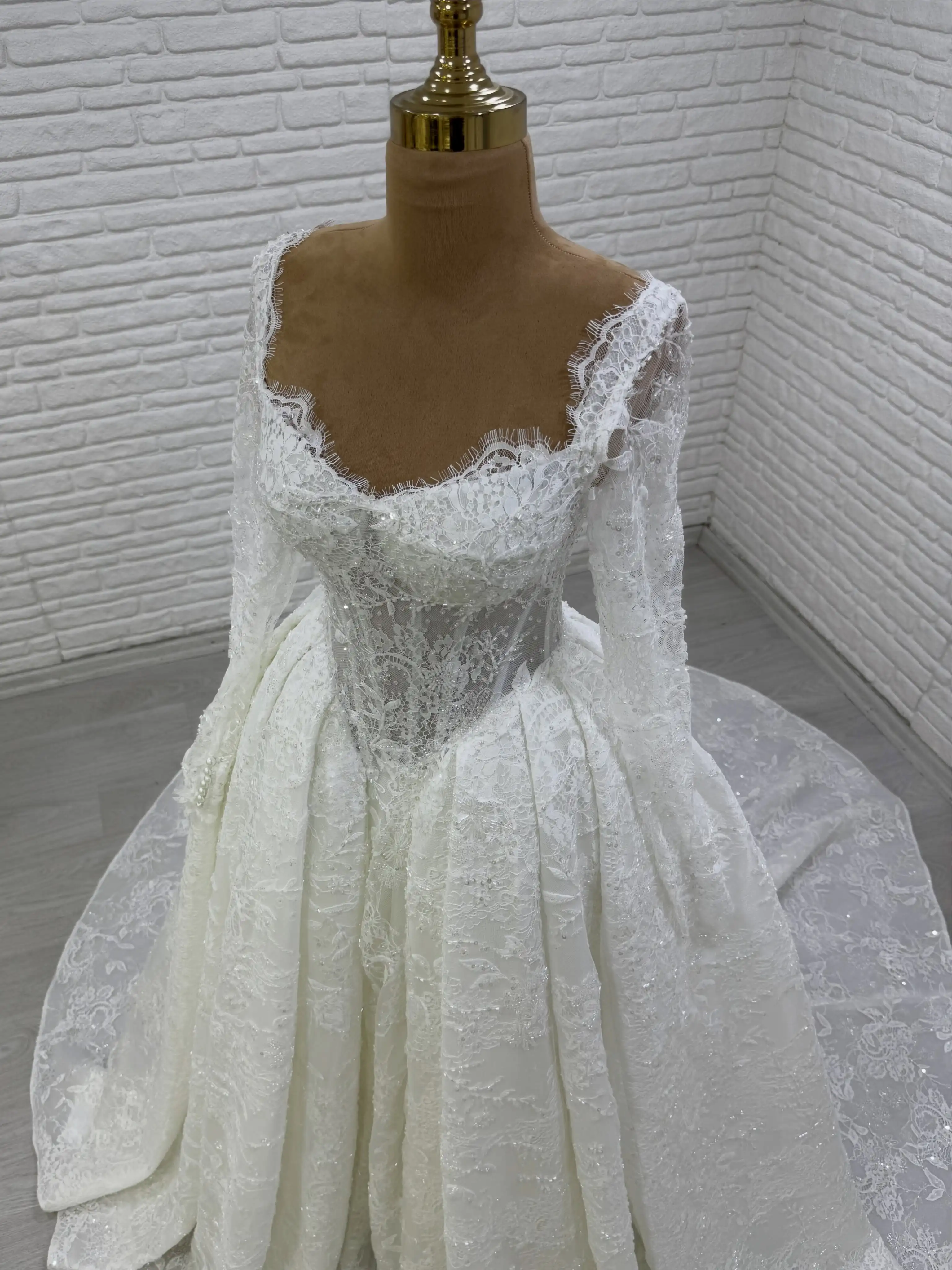 Customized Off The Shoulder Strapls Off White Wedding Dress Real Photos 2026 New Amanda Novias Official