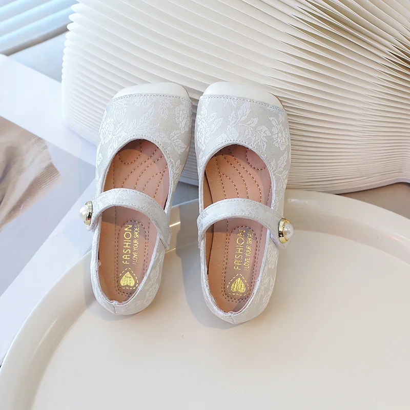 2025 الأميرة حذاء مسطح للطفل الفتيات الاطفال الخريف خمر المسطحات الناعمة وحيد مع المنخفضة قطع وجوه الأطفال الشقق