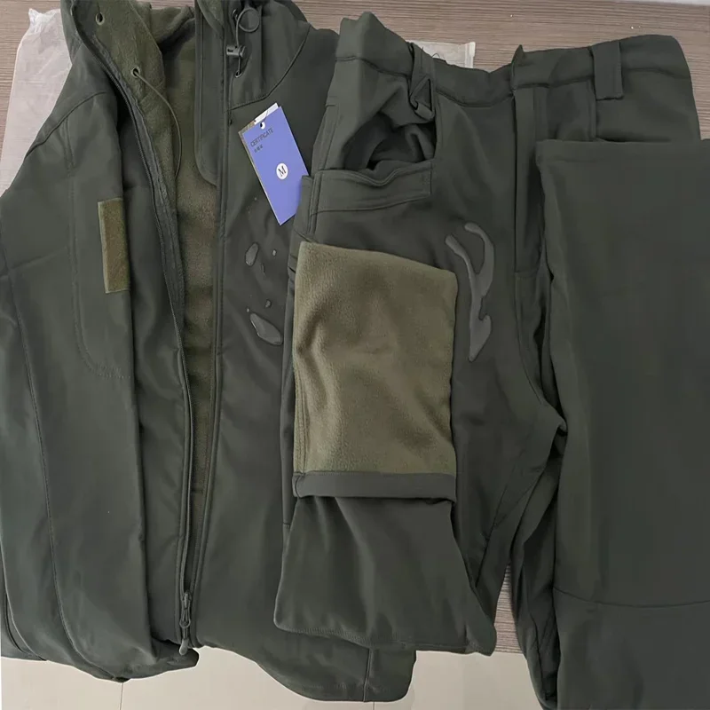 Männer Winter Herbst Taktische Armee Militär Kampf SoftShell Fleece Jacken Wasserdichte Anzug Angeln Wandern Camping Mantel Thermische