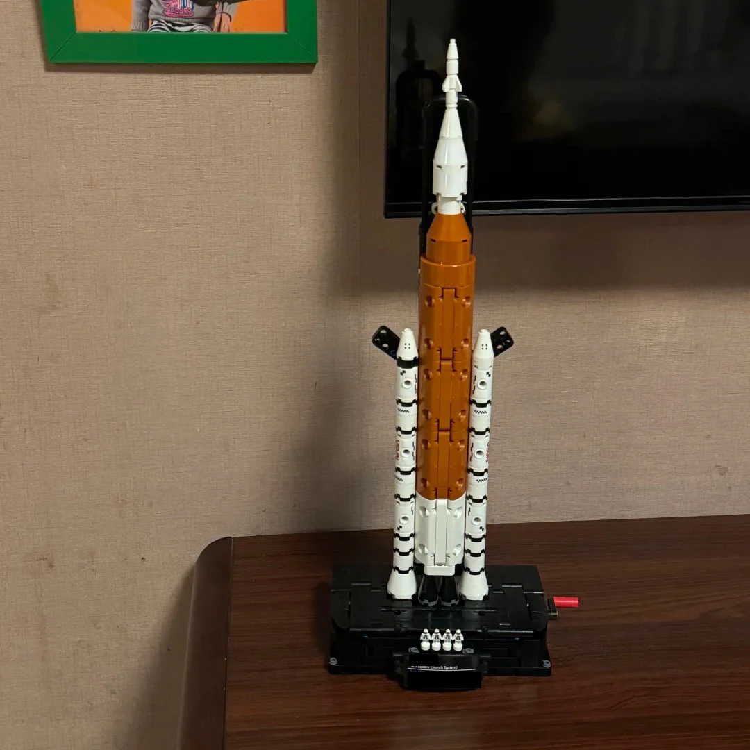 

Новый конструктор 2026: Набор для сборки ракеты 42221, система запуска космических аппаратов, развивающая STEM-игрушка, модель космического корабля, подарок на день рождения для вечеринки