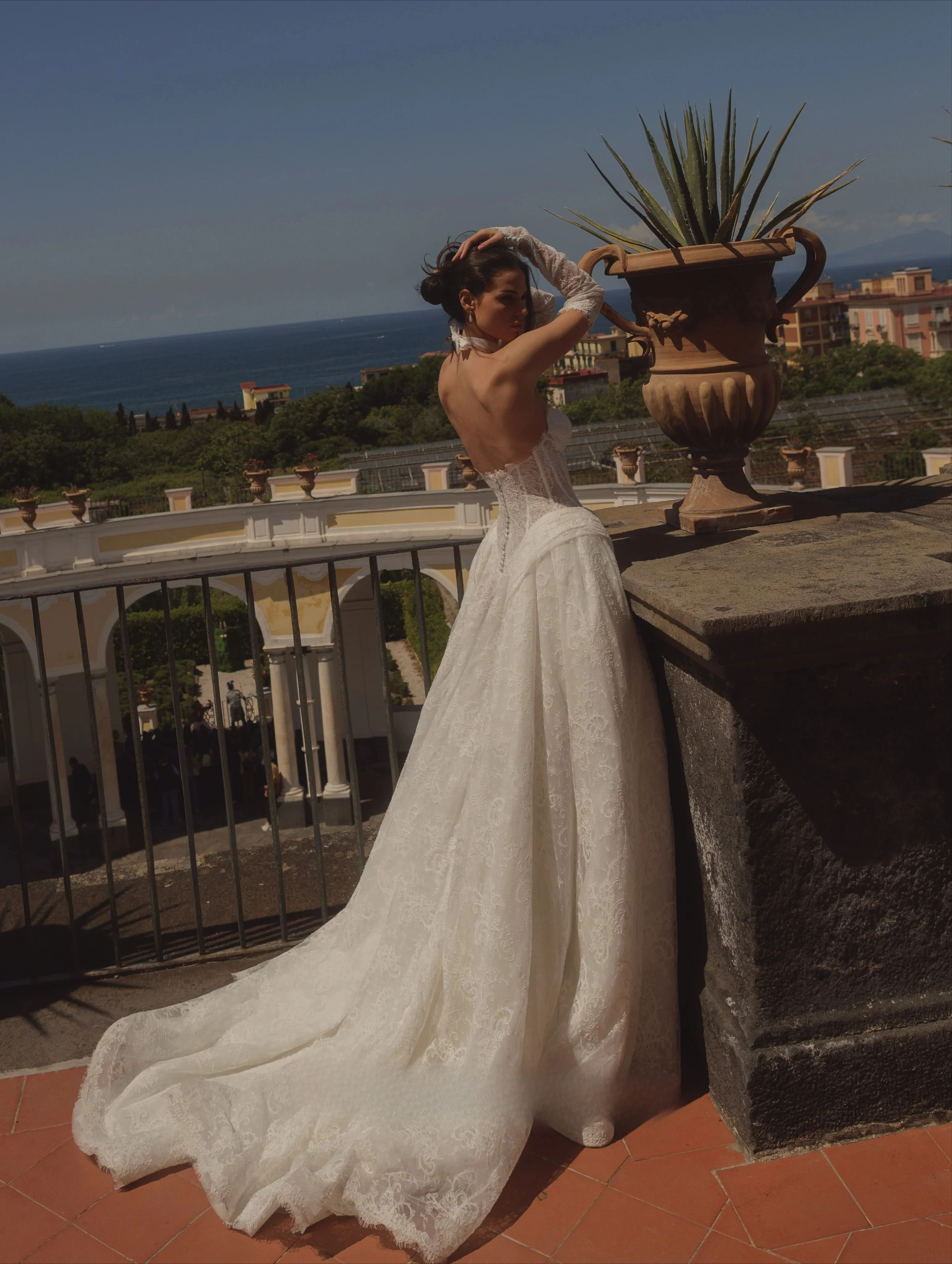 Customized Romantic Sweetheart Neckline Corset Open Back Ball Gown Chapel Train Wedding Dresses Lace Applique Draped Bride Gowns