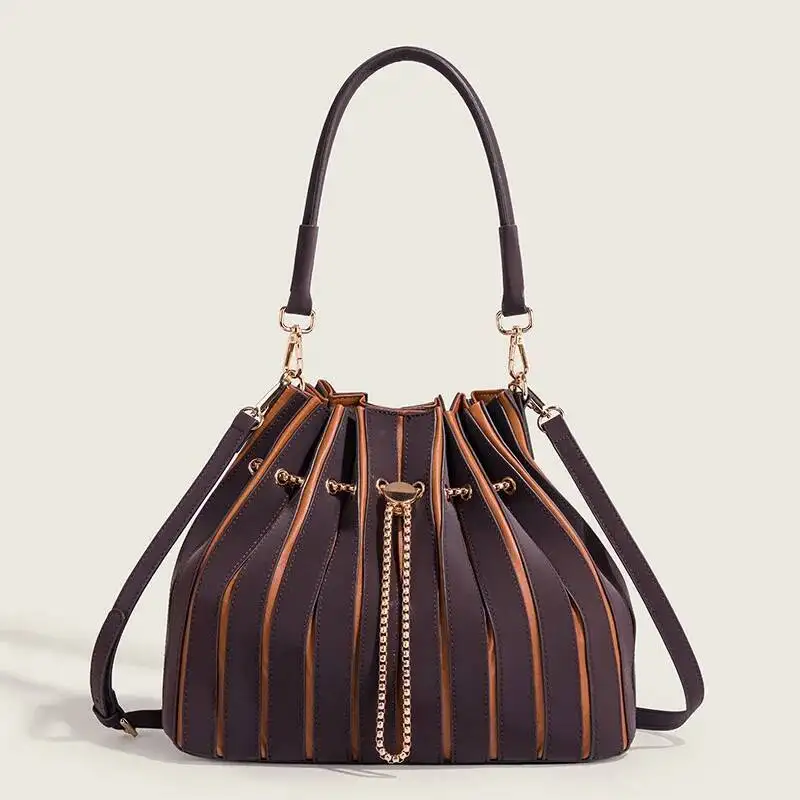 VM FASHION KISS 2026 New Women's Striped Bucket Bag PU Leather Handbag YK2 Chain Drawstring Design Women's Crossbody Bag