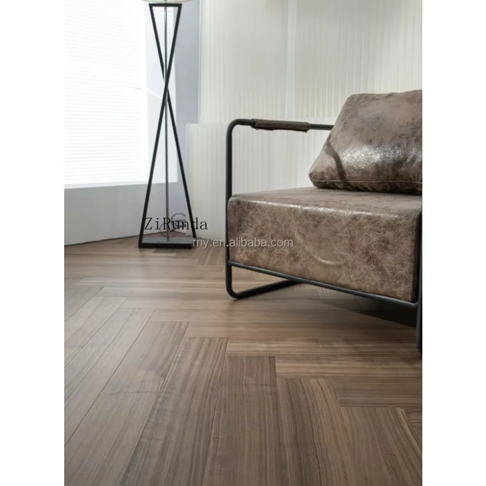 Versión personalizada del piso de madera de ingeniería de nogal negro, piso de madera con patrón de espiga