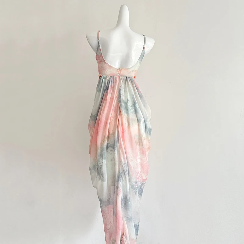 Women's Maxi Dress Ditsy Floral Smocked Summer Sundress Sleeveless Spaghetti Straps Long Beach Formal Dress Printed Flower Dress