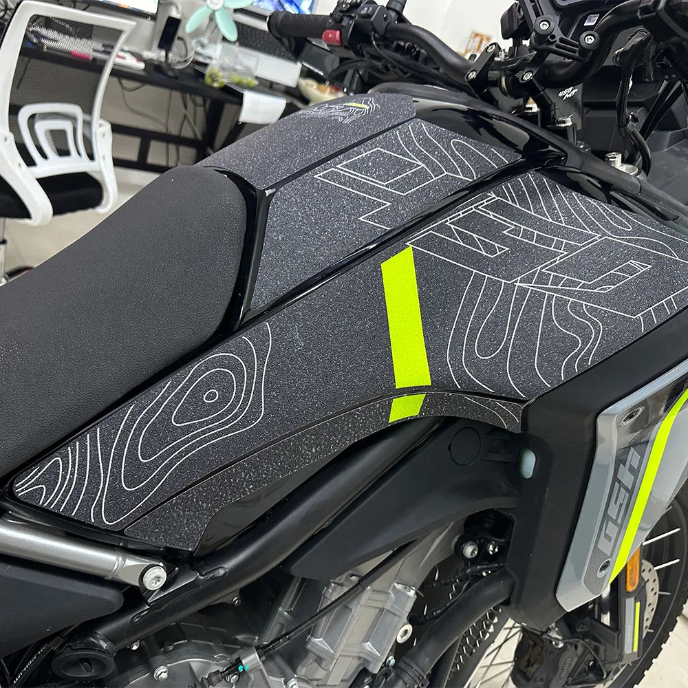 New Motorcycle Side Sticker Fuel Tank Decal Protector Traction Pad Cover Decoration Sets Anti-slip for CFMOTO 450MT 450 MT 2024