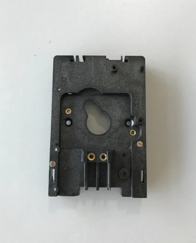 Qidi Tech X-Plus 4 In front of the base / Behind the base