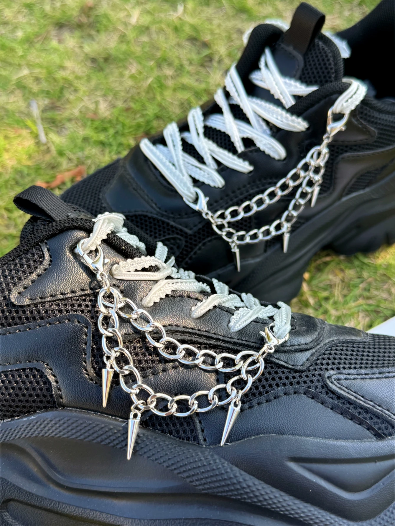 2 pairs of fashionable buckle shoe chains - DIY detachable shoe accessories, shoe decoration pieces, holiday gifts