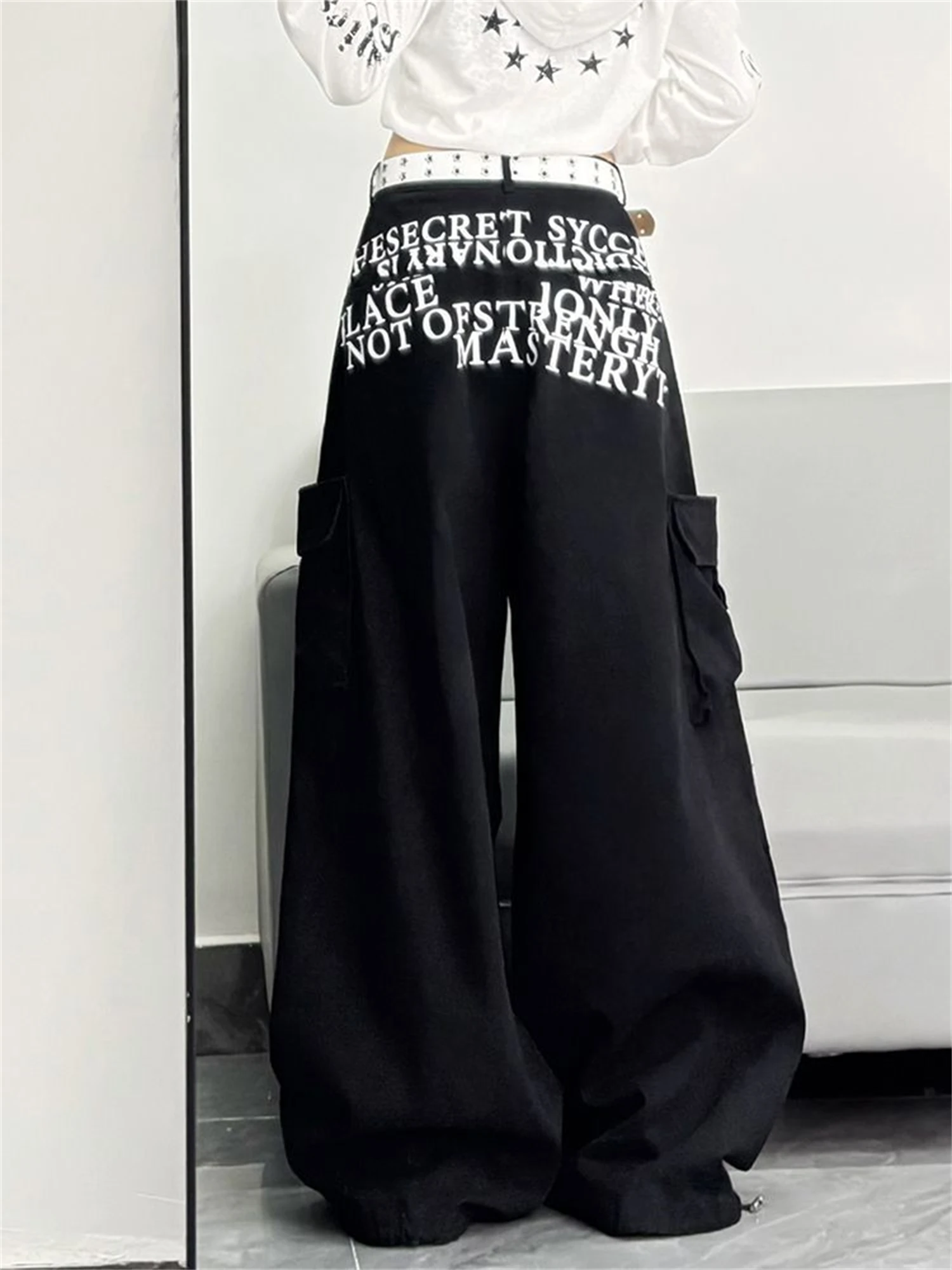 Y2K Women's High Waist Wide Leg Jeans Cargo Pants Black Vintage Letter Print Side Pockets Loose Fit Streetwear Fashion Trousers