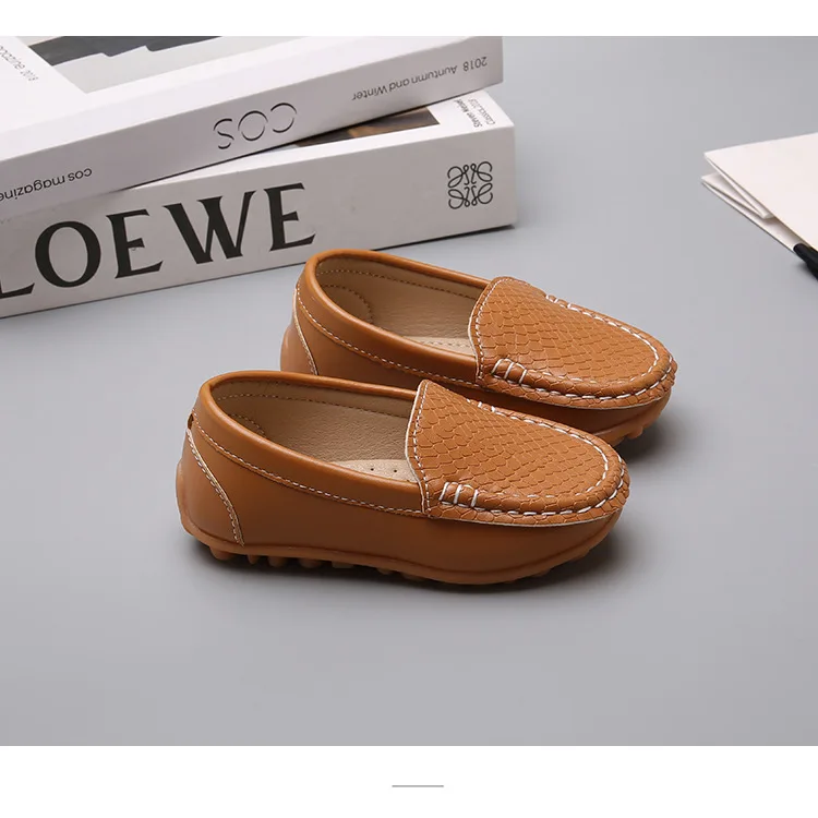 JGSHOWKITO 2026 Brandneue Jungen Casual Loafers Modische Klassische Weiche PU Slip-on Kinder Hochzeit Party Leder Flats Mokassins Trendy – Detail 18