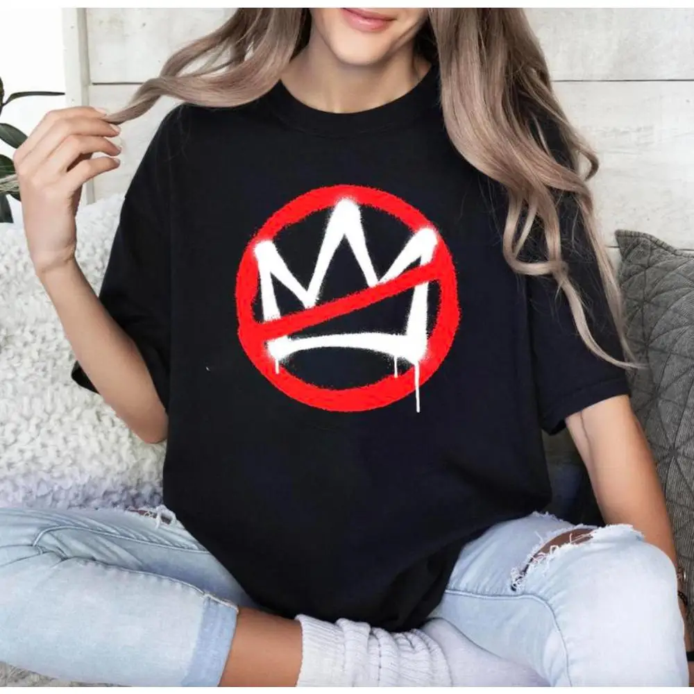 

Anti-Crown T-Shirt, Streetwear Style No Crown Graphic Tee, Rebellion Punk Rock Anti-Authoritarian Top, Unisex Hip Hop Apparel