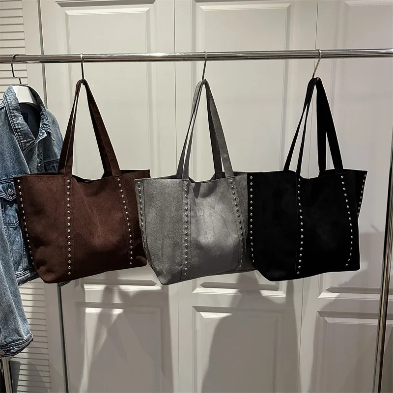 

2026 зимняя новая женская сумка через плечо, модная ретро-сумка большой вместимости, простая текстурная сумка-тоут для женщин