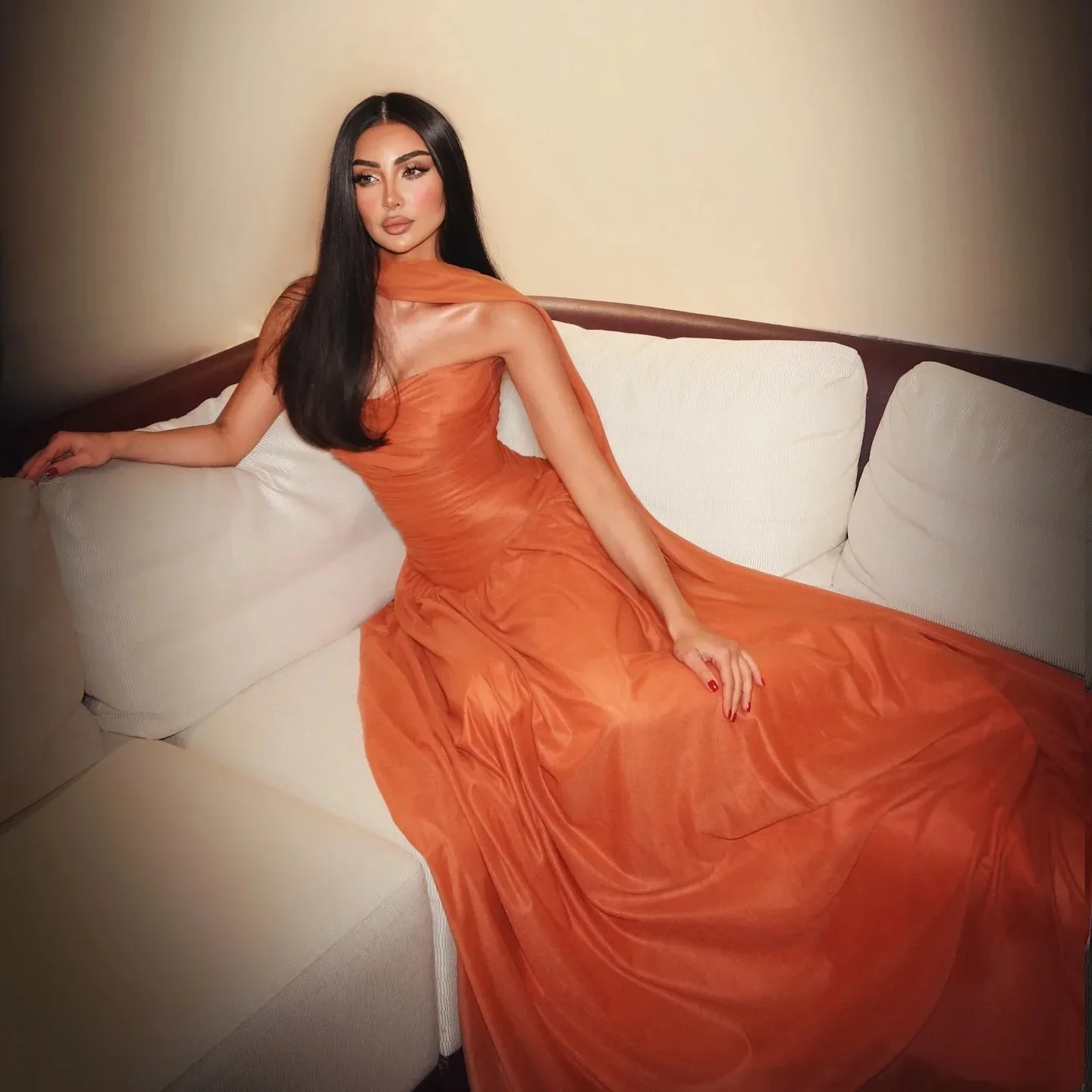 

Orange Strapless Evening Dress 2025 Ruched Bodice Elegant Satin Formal Long Gown with Train Party Prom Dress Customized