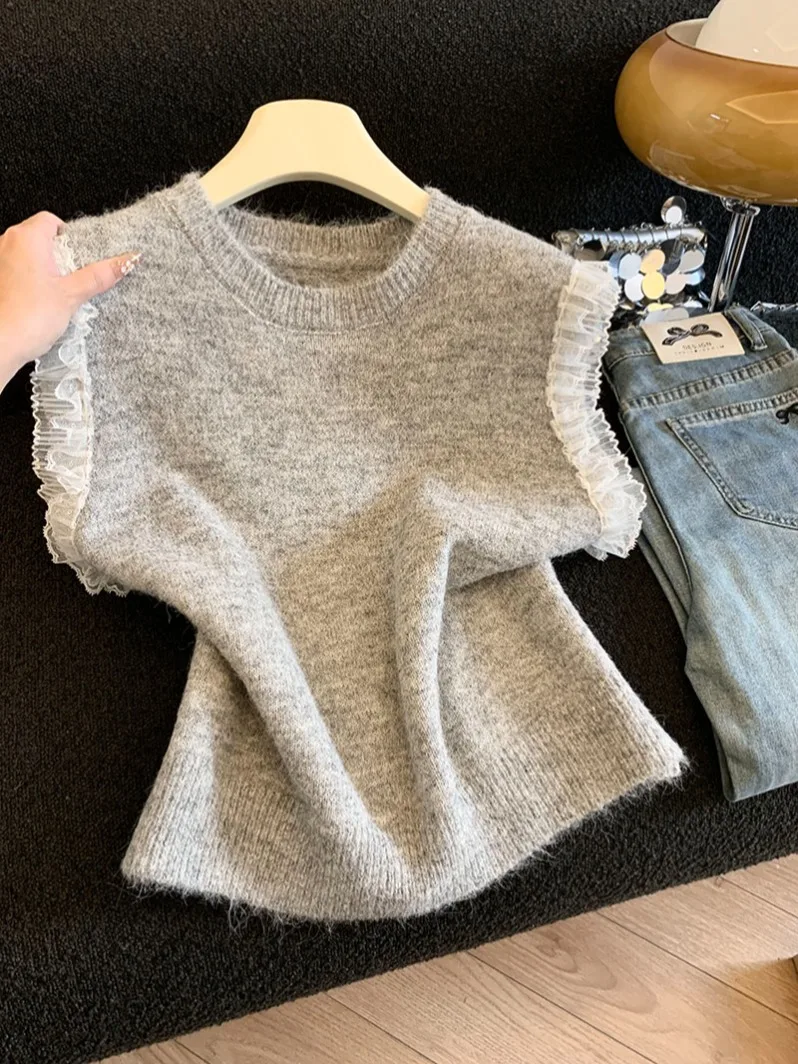 

ay Lace Svel Soft Knitted Vest Women's Autumn Winter Thi Sle Age Reduction Sweater High-End Feeling Top