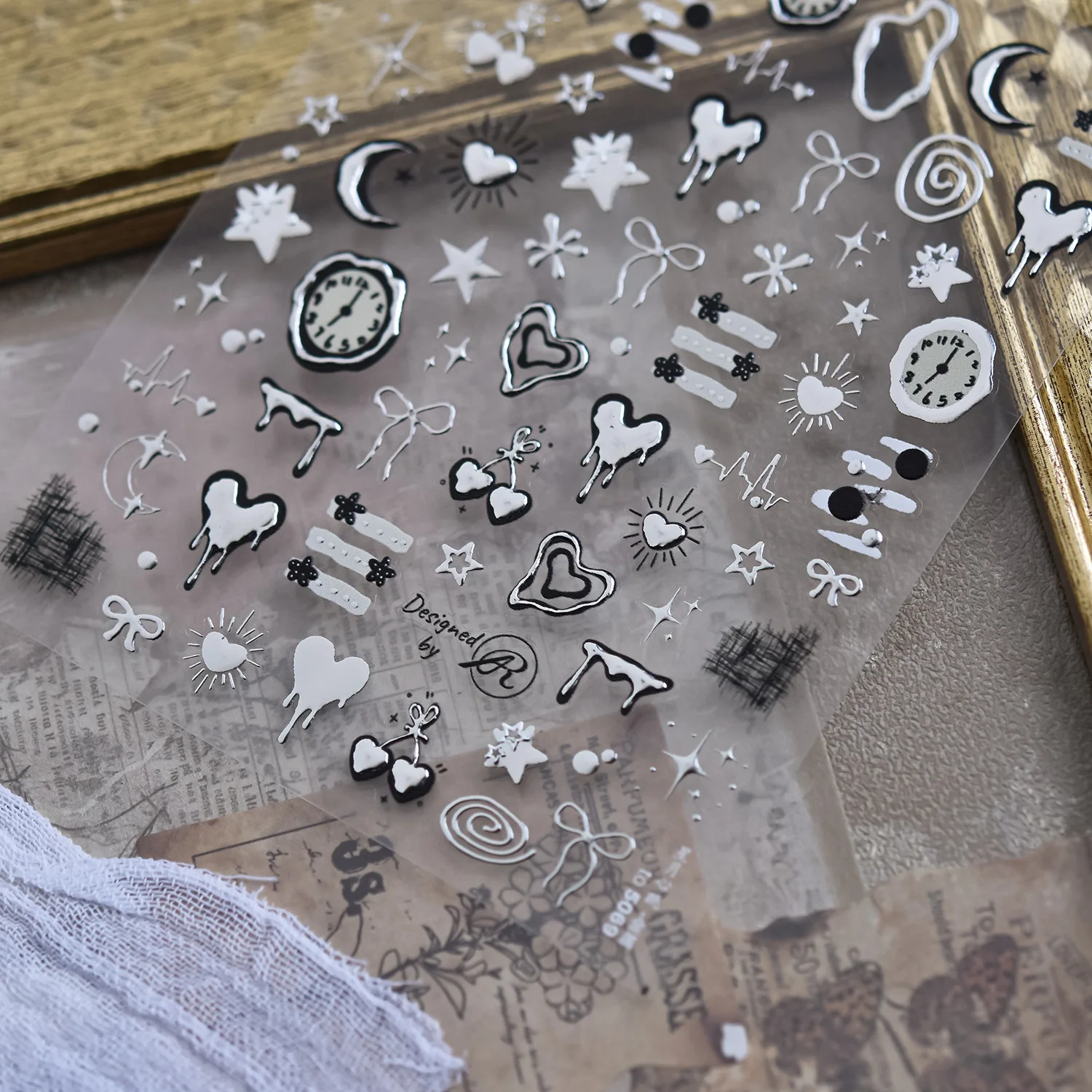 

1pcs Metal Dark Style Star Moon Heartbeat Nail Stickers Cute Cherry Back Glue Nail Art Decoration Sticker Decals DIY Accessories