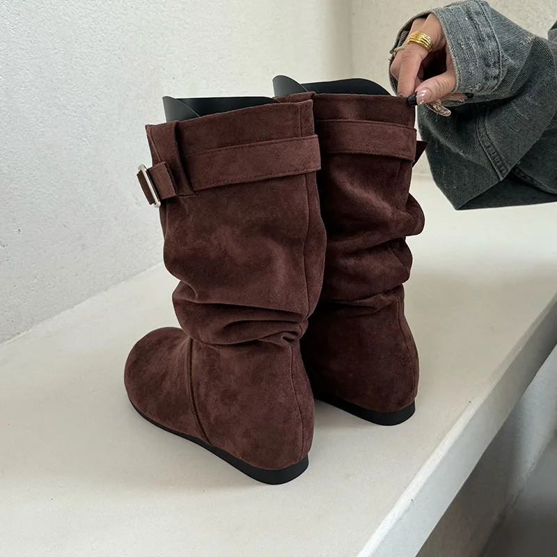 سيدة الموضة جولة تو النساء منتصف العجل الأحذية مع الارتفاع زيادة الأحذية مطوي السيدات أحذية بوت قصيرة الإناث الانزلاق على الأحذية
