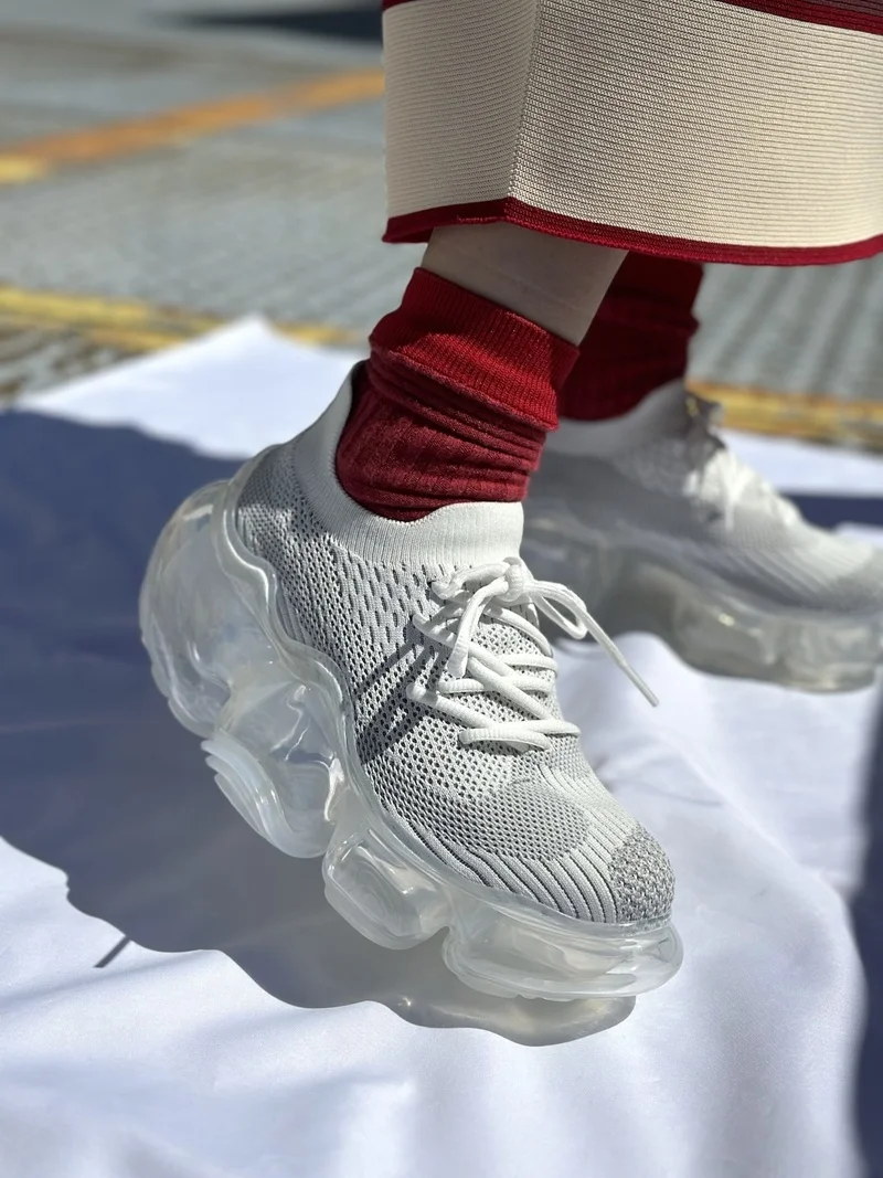 

Japanese Sle U Moopie Bubble Faion Thi Bot Elastic Knitted Sports oes Heightening Air Cuion Casual Sneakers