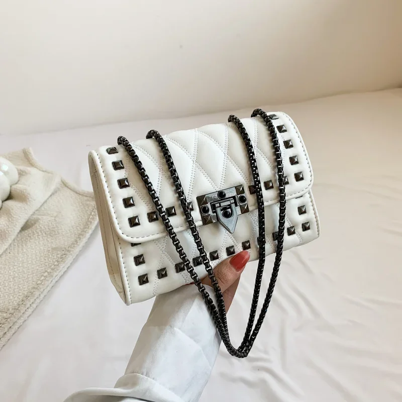 Luxury Rivet Chain Crossbody Bags For Women Diamond Lattice PU Leather Shoulder Bag Trendy Lock Ladies Purses and Handbags