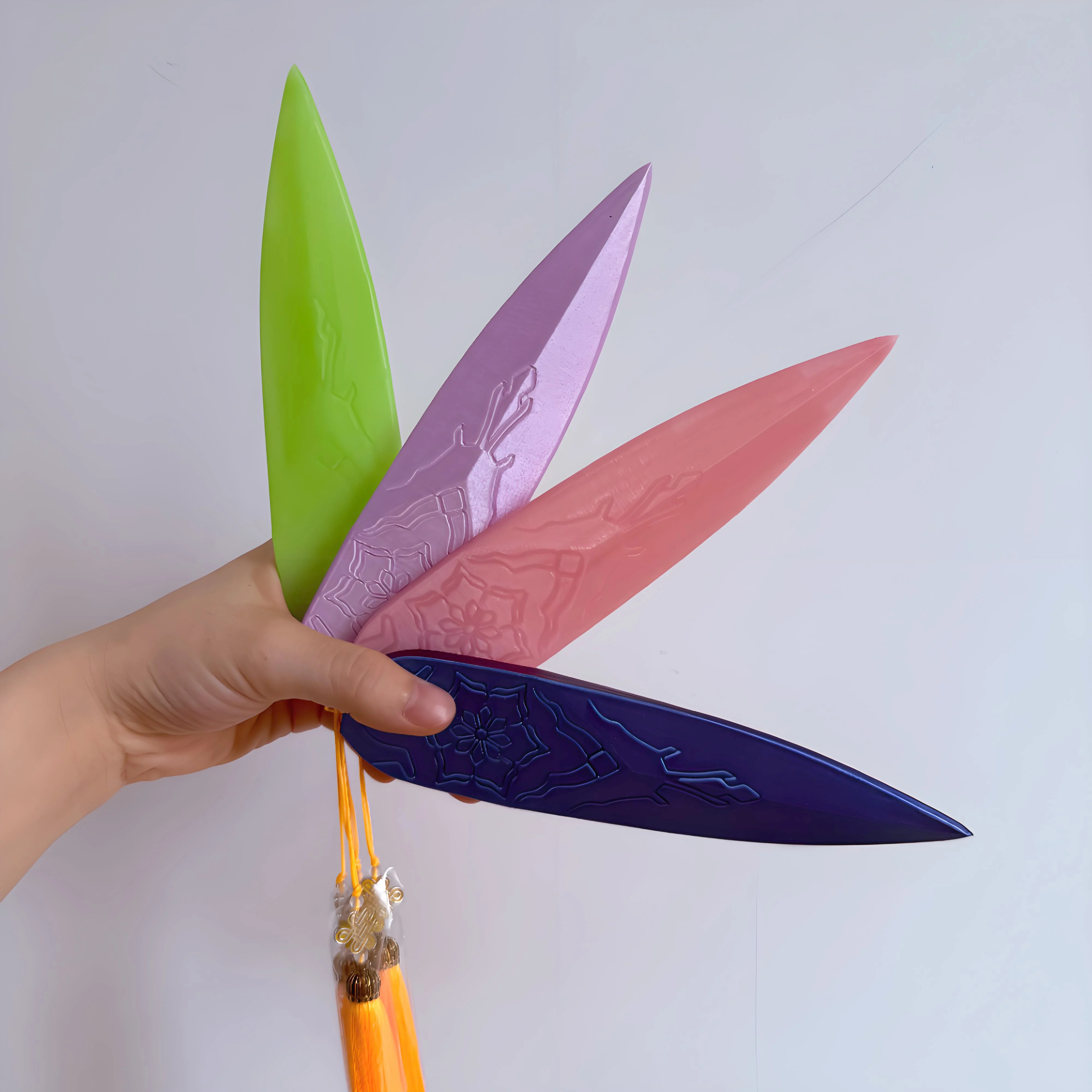 

Cosplay 3D Printed Dart Demon Hunters Costume Kpops Accessories Adults Womens Halloween Outfits Props