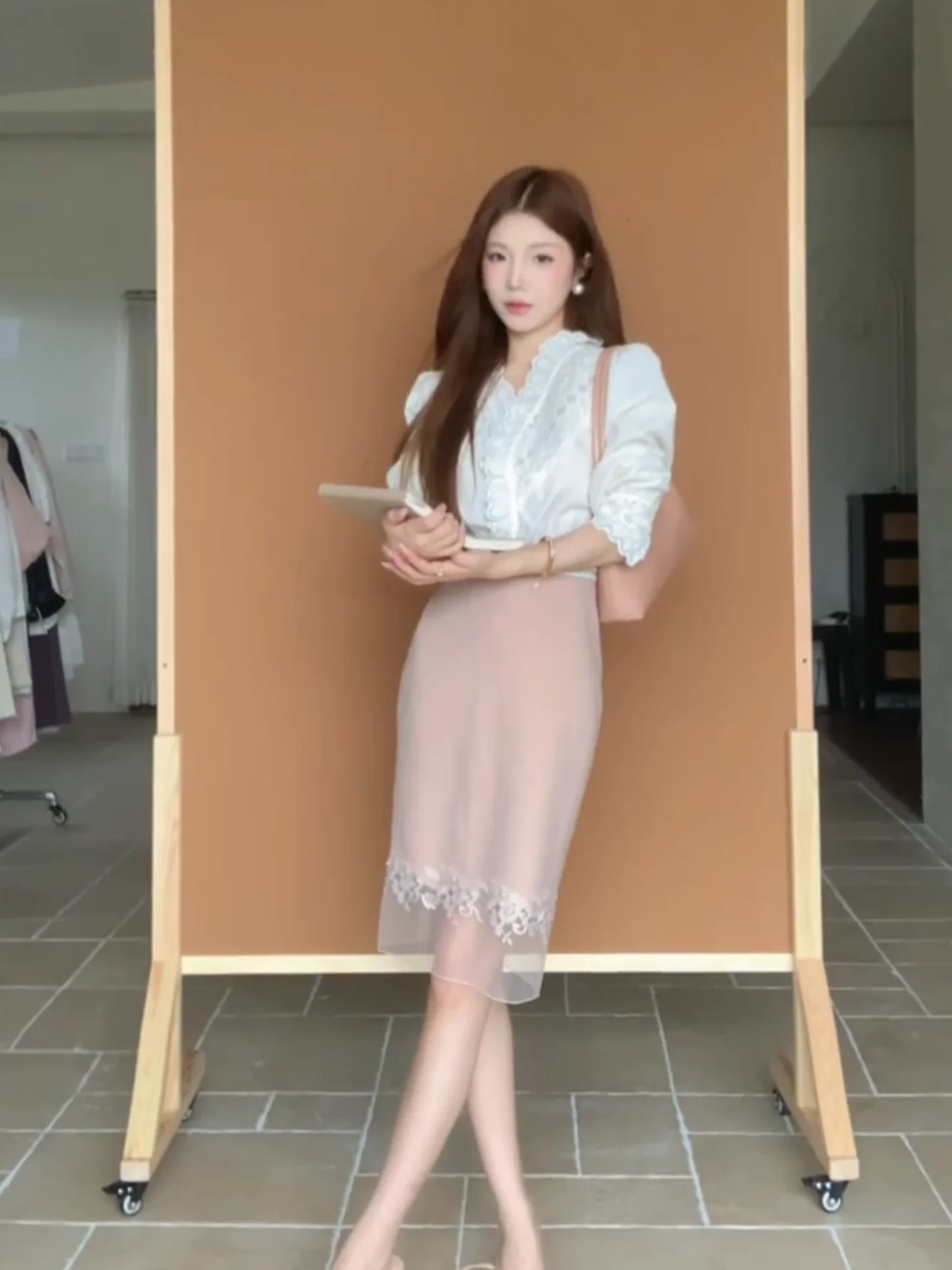

Korean Style Lace V-Neck Long Sleeve Shirt High Waist A-Line Skirt Set for plus Size Women Spring Commute Fashion