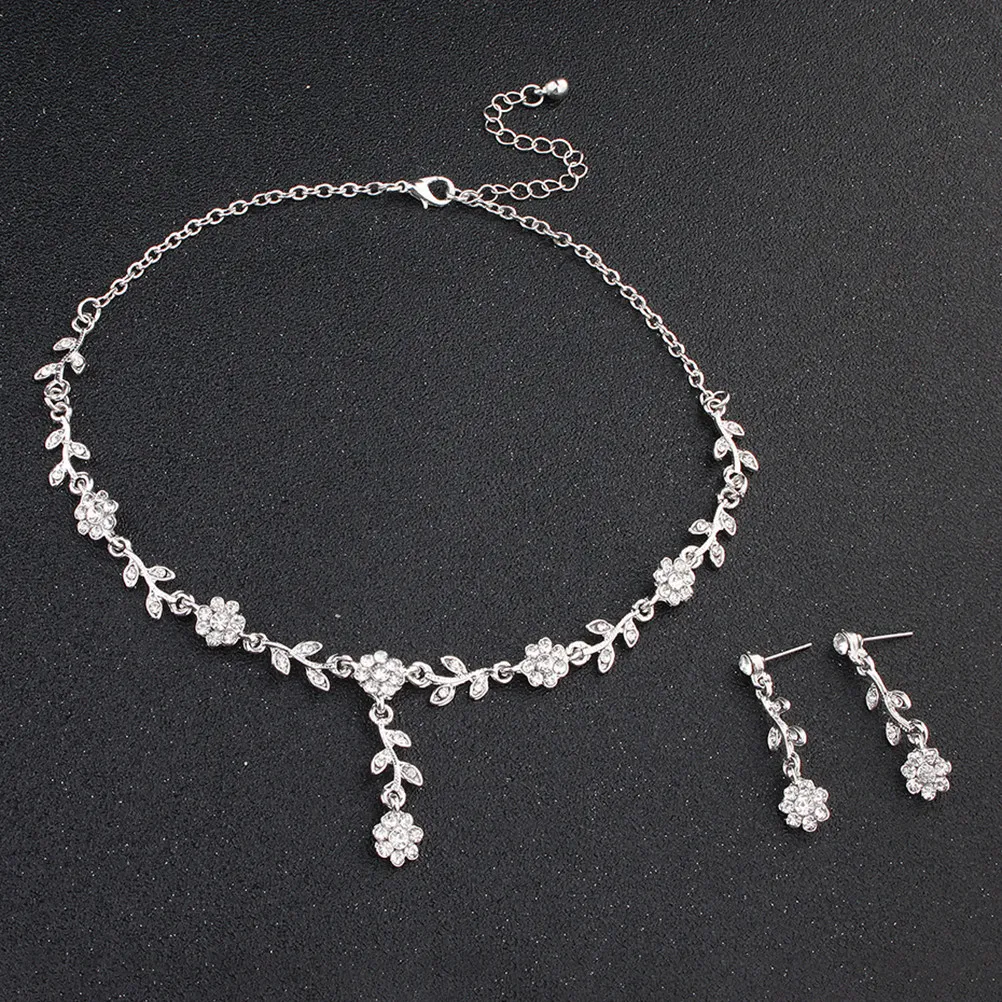1Set Floral Necklace and Earrings Set Bride Wedding Jewelry Fine Craftsmanship Smooth Luster Comfortable Wear