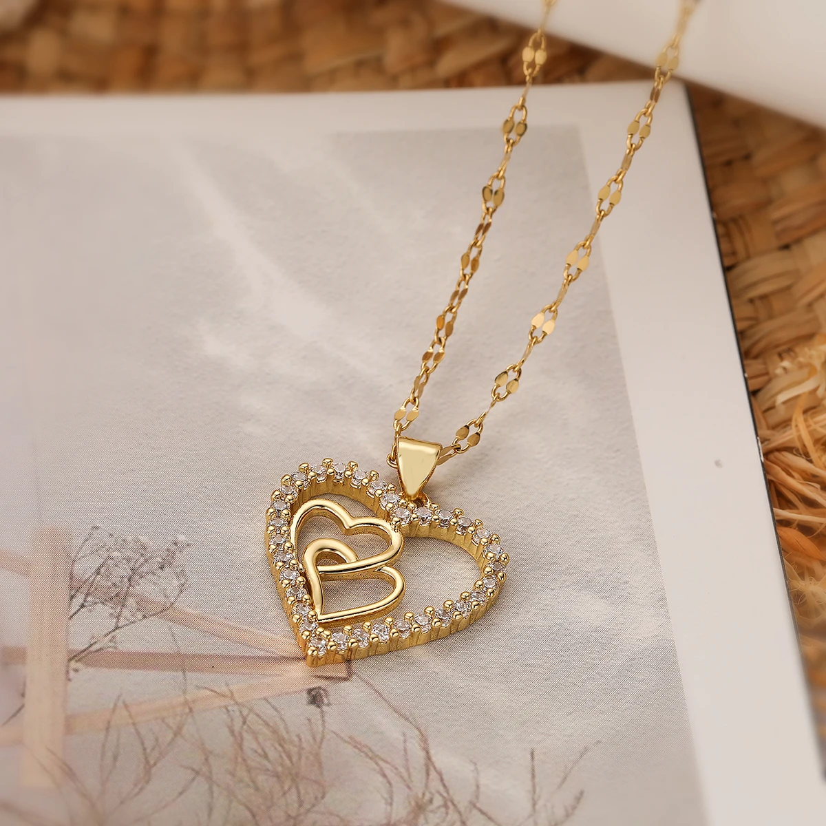 Mafisar Hollow Design Delicate Heart Pendants Gold Color 316L Stainless Steel Chain Necklaces CZ Zircon Female Party Jewelry