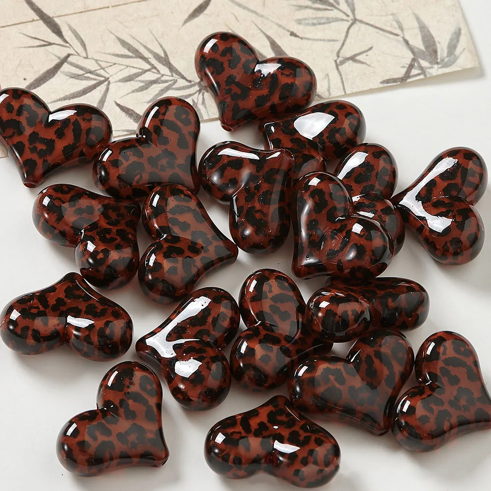 10 Stück Acryl-Perlen mit Leopardenmuster, herzförmig, Stern, unregelmäßige gerade Löcher, lose Perlen, DIY-Schmuckzubehör für die Herstellung von Armbändern – Detail 7