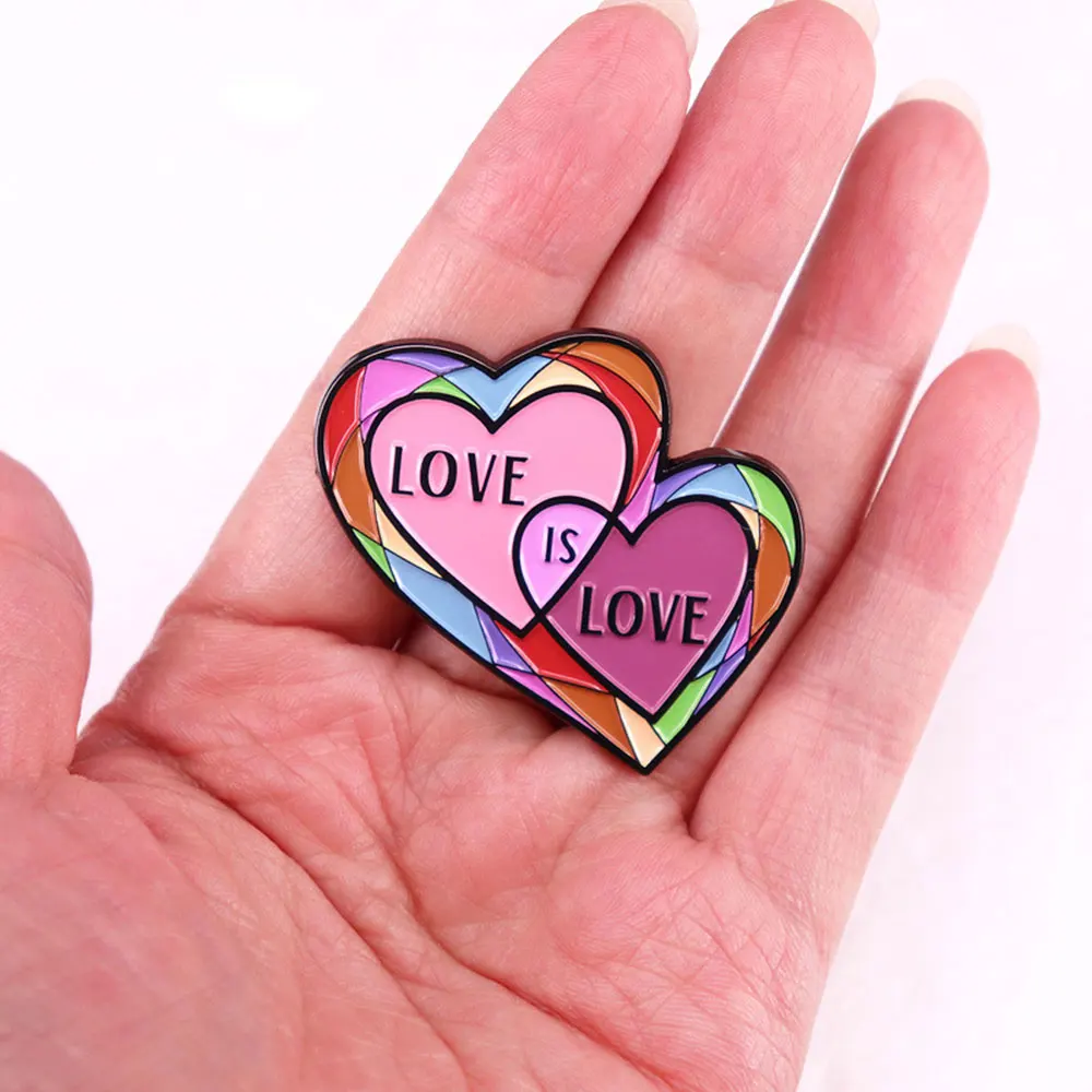 Love Is a Heart-shaped Brooch, Art Painting Badge