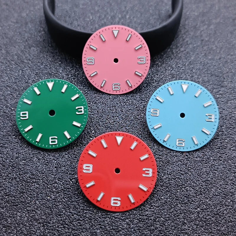قرص تقويم بقطر 28.5 ملم قرص مضيء باللون الأزرق والأخضر لأجزاء ملحقات حركة الساعة NH3series35/8215/2824