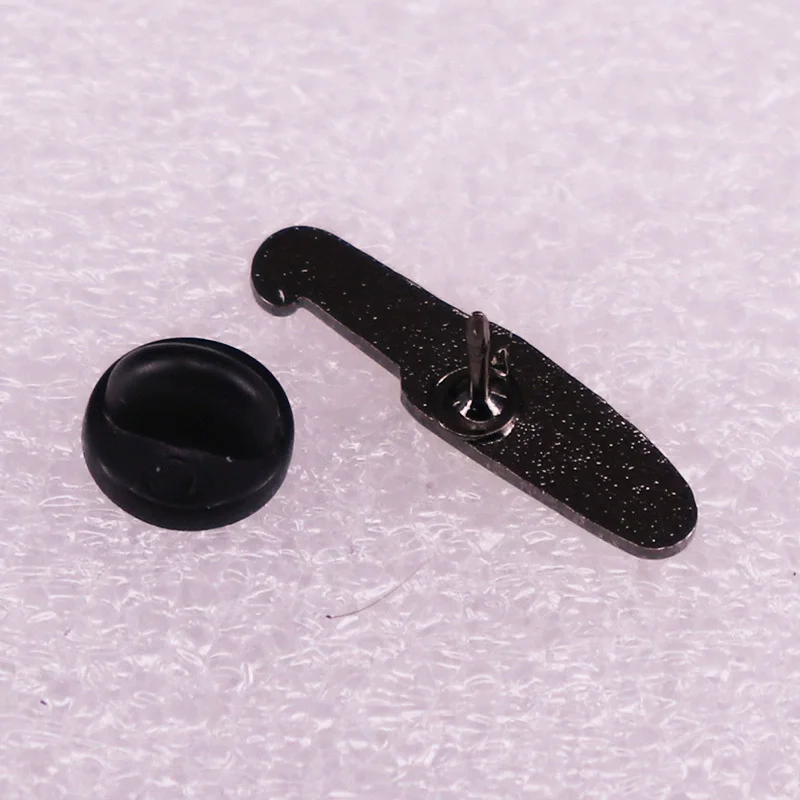 Funny Mini Hooker Enamel Pin Cute Hook Crochet Knit Badge Crocheter Hookers Knitters Hobby Accessories