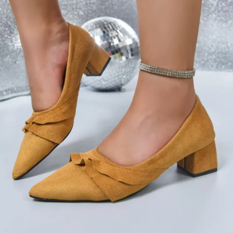 

Плиссированные женские туфли с острым носком, элегантные осенние модельные туфли на среднем каблуке, дизайнерские замшевые туфли-лодочки 2025 года, вечерние туфли Zapatillas De Mujer