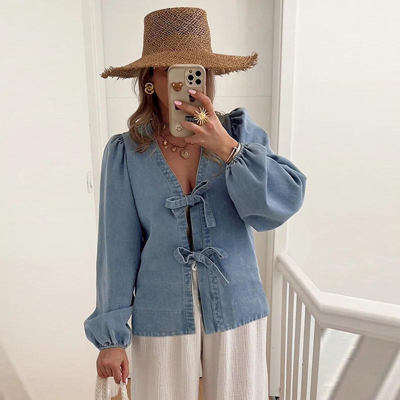 

2025 Autumn New Solid Color Denim Shirt for Women, European and American Fashion Design, Lace Up Drawn Long Sleeve Top for Women
