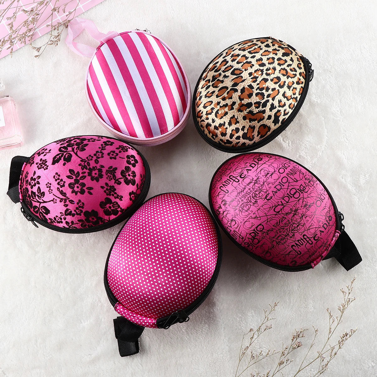 

Invisible Bra Storage Case Printed Waterproof Travel Bra Bag For Women Soft Lingerie Organizer Zippered Small Case
