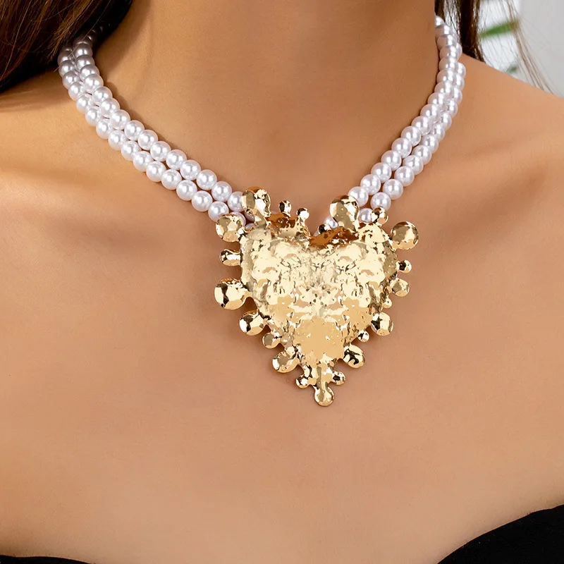 Imitation Pearl Heart Pendant Necklace for Women Simple Fashion Neck Jewelry Hot Sale Party Gift 2025 New Style