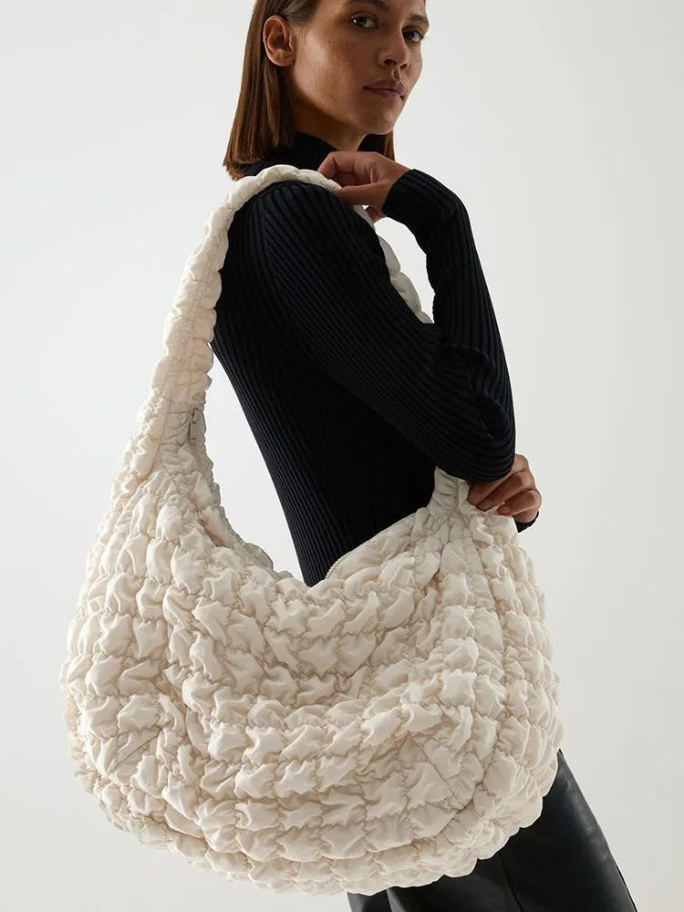 

Spring Summer 2023 Large Capaci Tote Bag Women's Dumpling ape down Feather Cloud Bag Crossbody oulder Bag Casual Sle