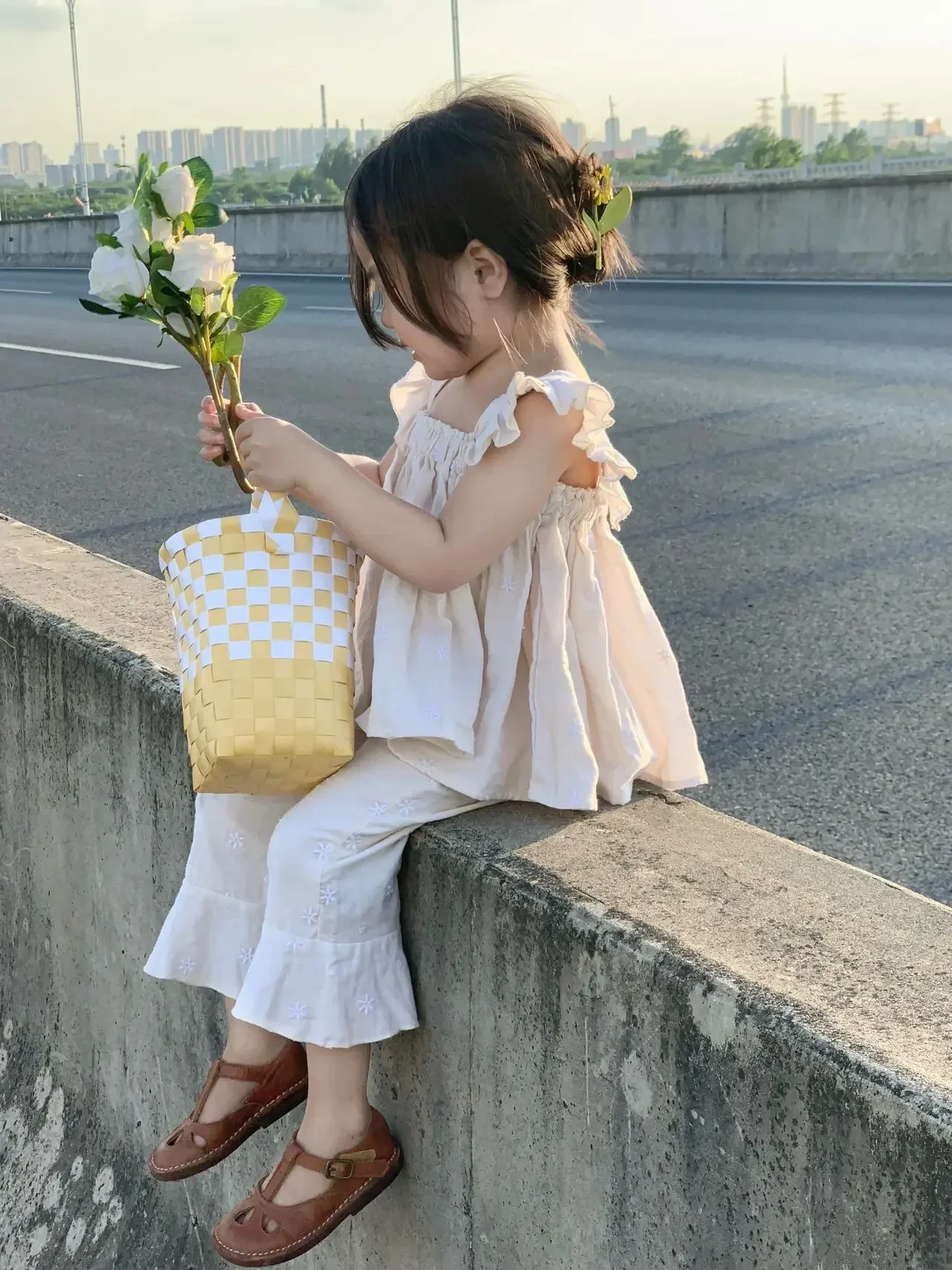 Flower Embroidery Girl's Two Piece Suit Flying Sleeve Top+Pant 5228C Children Clothing Set Girl's Summer Suit 2025